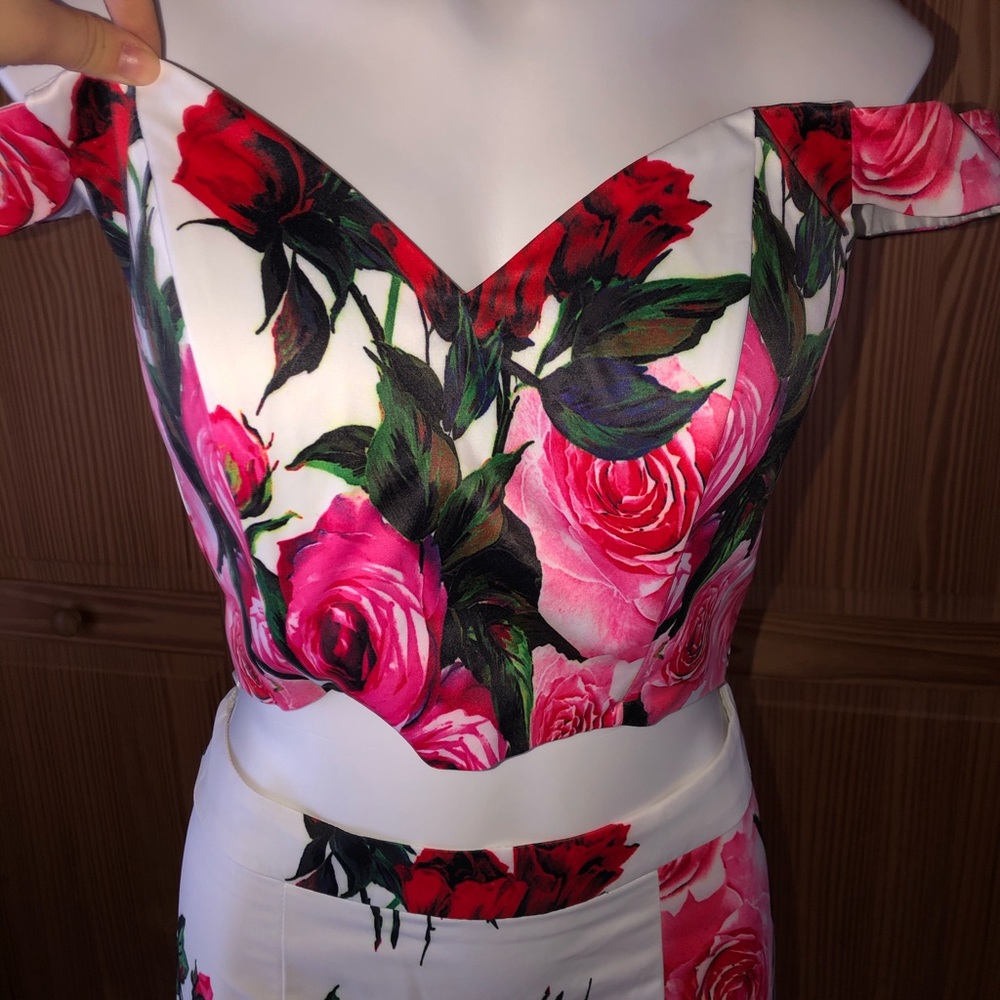 JOVANI PROM DRESS NWT (2 PIECE)